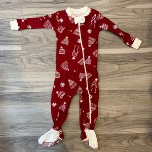Burt’s Bees Baby Christmas pajamas 3-6 month size